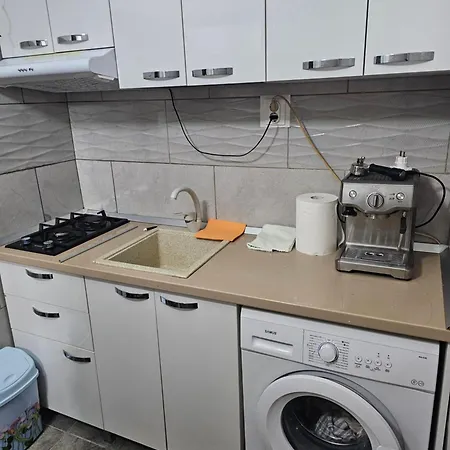 Apartment Andedi *